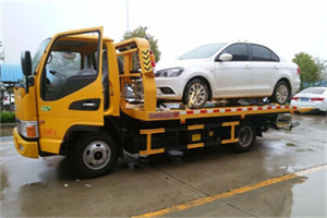 香洲附近拖车救援24小时服务热线